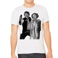 Load image into Gallery viewer, Star Wars selfie, Han and Leia | Men&#39;s Tee

